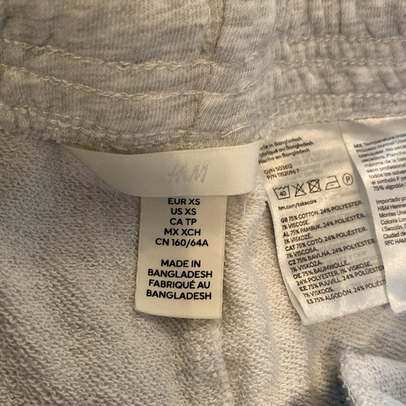 Light Gray H&M Knit Shorts with Drawstring Waist - Picture 3 of 4